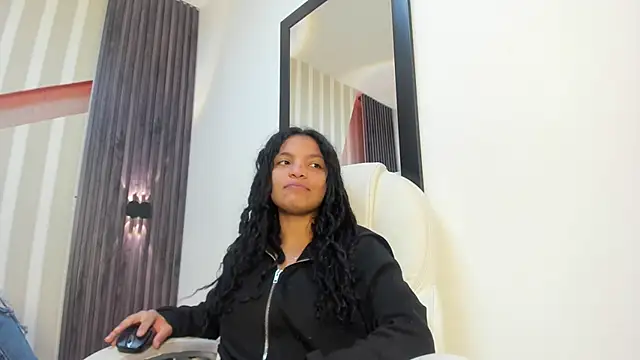 LittleeStar online show from June 12, 8:39 pm