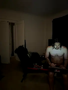 Snapshot of KingKevo27 chatting on October 6, 2:40 pm KingKevo27 online show from October 6, 2:40 pm