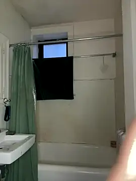 Snapshot of KingKevo27 chatting on October 5, 9:38 pm KingKevo27 online show from October 5, 9:38 pm