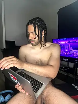 Snapshot of KingKevo27 chatting on October 4, 6:15 am KingKevo27 online show from October 4, 6:15 am