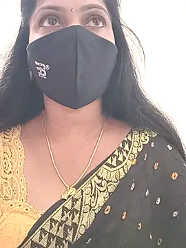 Snapshot of shivani27 chatting on December 23, 10:14 am shivani27 online show from December 23, 10:14 am