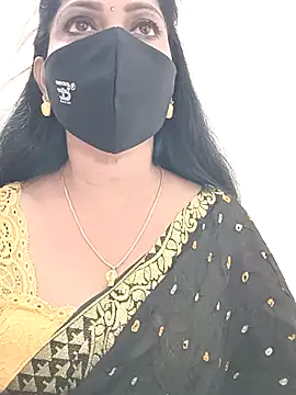 Snapshot of shivani27 chatting on December 22, 6:08 pm shivani27 online show from December 22, 6:08 pm