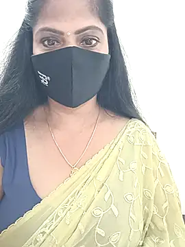 Snapshot of shivani27 chatting on February 3, 6:35 pm shivani27 online show from February 3, 6:35 pm