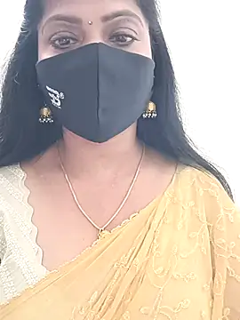 Snapshot of shivani27 chatting on November 30, 5:58 pm shivani27 online show from November 30, 5:58 pm