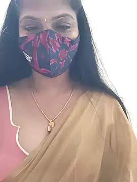 Snapshot of shivani27 chatting on February 21, 9:44 am shivani27 online show from February 21, 9:44 am