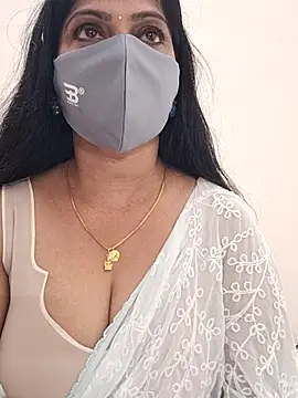 shivani27 online show from April 4, 8:26 pm