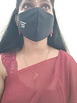 Snapshot of shivani27 chatting on November 15, 9:24 am shivani27 online show from November 15, 9:24 am