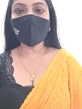 Snapshot of shivani27 chatting on January 5, 5:27 pm shivani27 online show from January 5, 5:27 pm