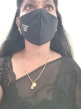 Snapshot of shivani27 chatting on November 16, 7:02 am shivani27 online show from November 16, 7:02 am