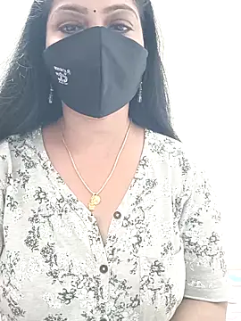 shivani27 online show from April 26, 8:00 am