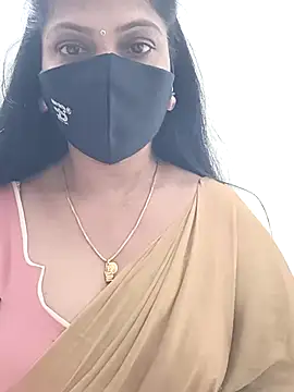 Snapshot of shivani27 chatting on January 11, 9:38 am shivani27 online show from January 11, 9:38 am