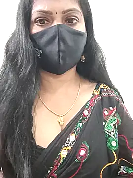 shivani27 online show from July 5, 8:05 pm