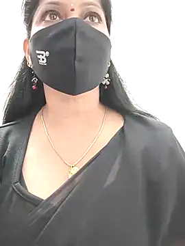 shivani27 online show from September 14, 7:25 pm