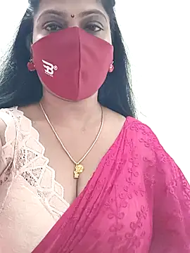 Snapshot of shivani27 chatting on February 14, 9:20 am shivani27 online show from February 14, 9:20 am