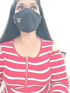 shivani27 online show from May 26, 6:50 pm