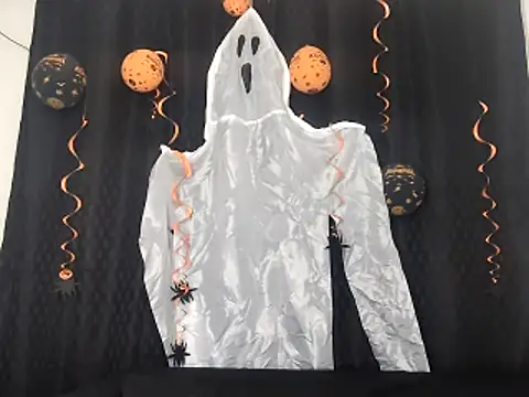 Snapshot of AntonelaMorriz chatting on October 17, 9:56 am AntonelaMorriz online show from October 17, 9:56 am