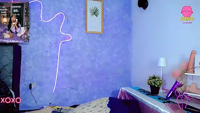 Snapshot of Aishasexy18 chatting on November 27, 4:57 am Aishasexy18 online show from November 27, 4:57 am