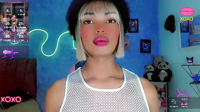 Snapshot of Aishasexy18 chatting on December 3, 10:36 am Aishasexy18 online show from December 3, 10:36 am