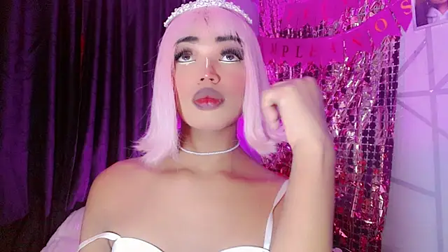 Snapshot of Aishasexy18 chatting on September 21, 6:40 am Aishasexy18 online show from September 21, 6:40 am