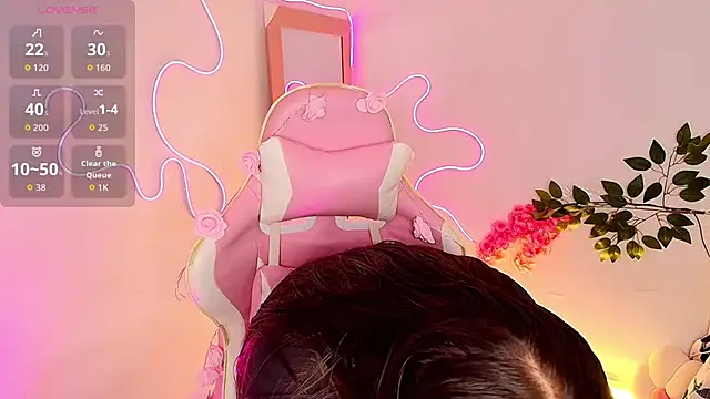 Snapshot of Stepha_babe chatting on February 20, 6:10 pm Stepha babe online show from February 20, 6:10 pm