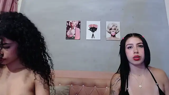 Snapshot of Adut_Akech chatting on September 10, 2:27 pm Adut Akech online show from September 10, 2:27 pm