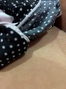 ninfetinha20 online show from February 8, 4:21 am