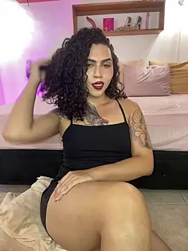 Snapshot of NoahMonroe_11 chatting on July 6, 7:16 pm NoahMonroe 11 online show from July 6, 7:16 pm