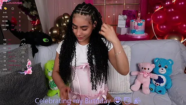 Snapshot of Victoria_Curly chatting on September 26, 2:51 am Victoria Curly online show from September 26, 2:51 am