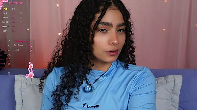 Snapshot of Victoria_Curly chatting on September 29, 1:01 am Victoria Curly online show from September 29, 1:01 am