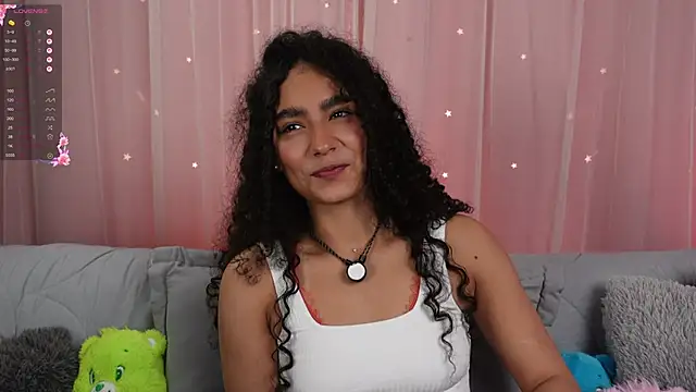 Snapshot of Victoria_Curly chatting on November 7, 12:48 am Victoria Curly online show from November 7, 12:48 am