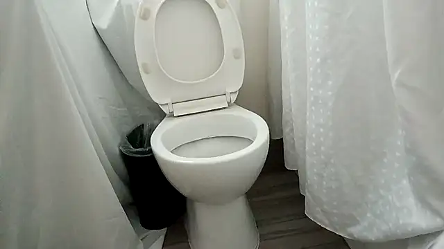 Shemalefucker79 online show from March 4, 12:57 pm