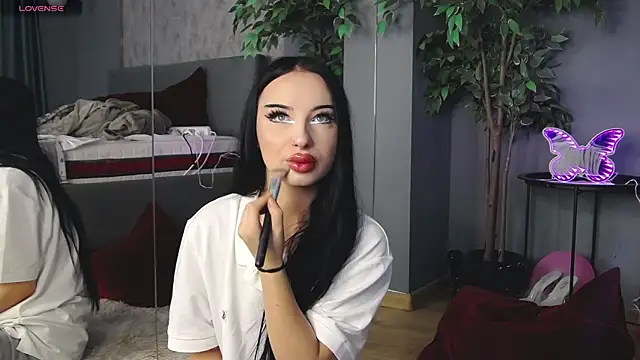 ScarlettJakobs online show from October 4, 5:53 am