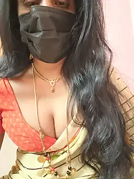 Snapshot of sana-99 chatting on July 13, 4:39 pm sana-99 online show from July 13, 4:39 pm