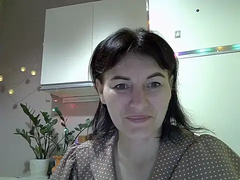 Snapshot of Krystal_82 chatting on October 9, 7:47 pm Krystal 82 online show from October 9, 7:47 pm