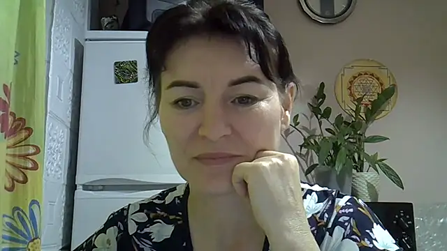 Krystal 82 online show from November 20, 6:52 pm