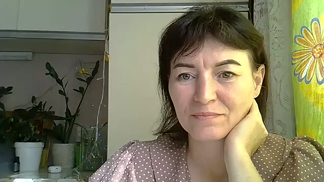 Snapshot of Krystal_82 chatting on September 10, 8:24 am Krystal 82 online show from September 10, 8:24 am
