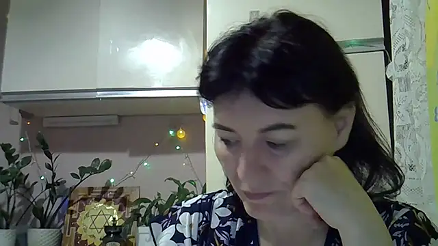 Snapshot of Krystal_82 chatting on October 2, 5:38 pm Krystal 82 online show from October 2, 5:38 pm