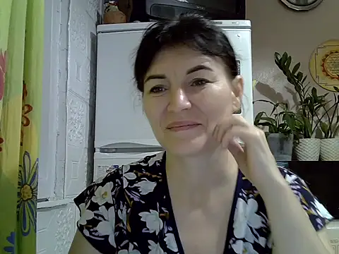 Krystal 82 online show from October 31, 5:09 pm