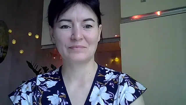 Krystal 82 online show from October 24, 10:14 am