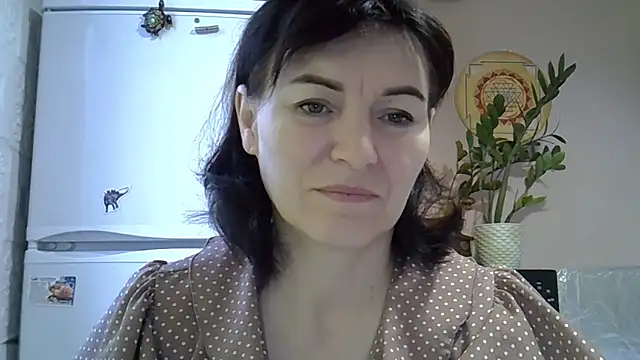 Krystal 82 online show from November 6, 9:02 am