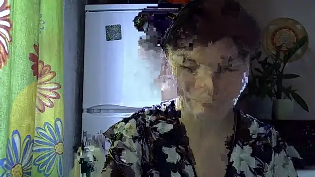 Krystal 82 online show from November 23, 8:57 am