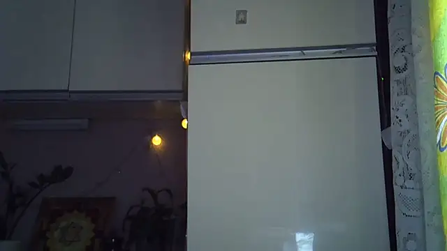 Krystal 82 online show from October 30, 6:12 am