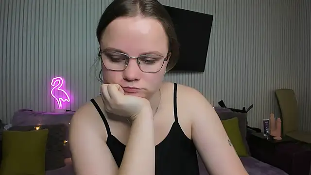 milalapka online show from December 4, 8:57 am