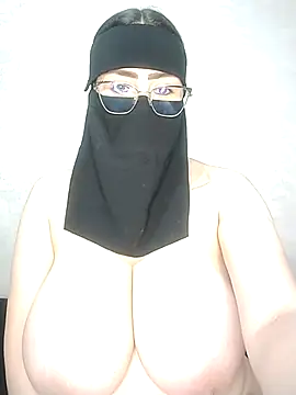 Snapshot of Arabic-loka chatting on October 1, 5:06 pm Arabic-loka online show from October 1, 5:06 pm