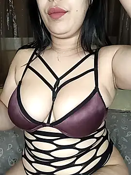 Fatina-arabic online show from April 22, 2:13 pm
