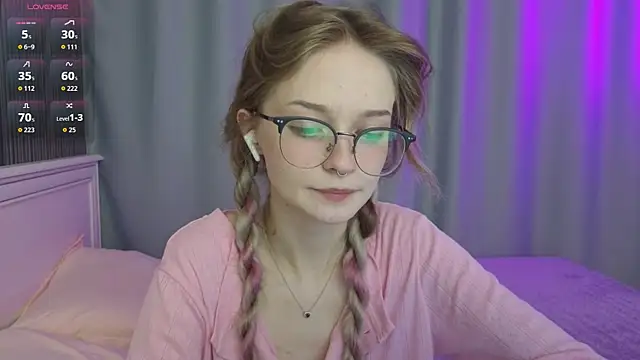 Snapshot of vialeta_baby chatting on September 23, 11:56 pm vialeta baby online show from September 23, 11:56 pm