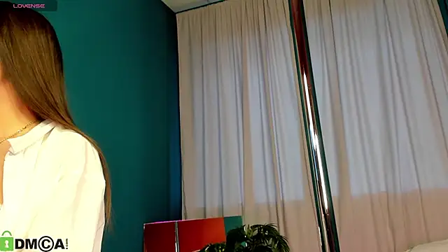 Lillie Miller online show from February 27, 3:07 am