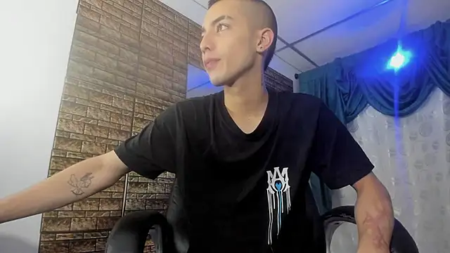 Dereck Boy8 online show from September 12, 10:09 pm