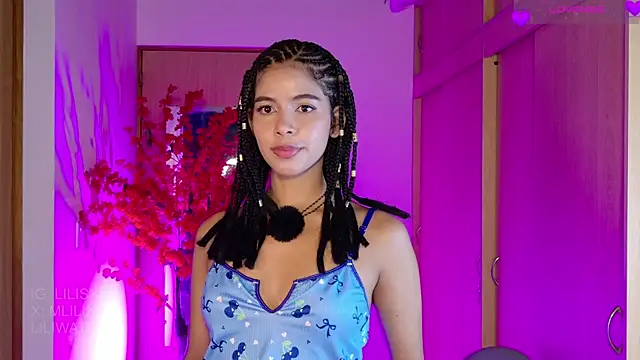 lilijwatson online show from May 4, 2:15 am
