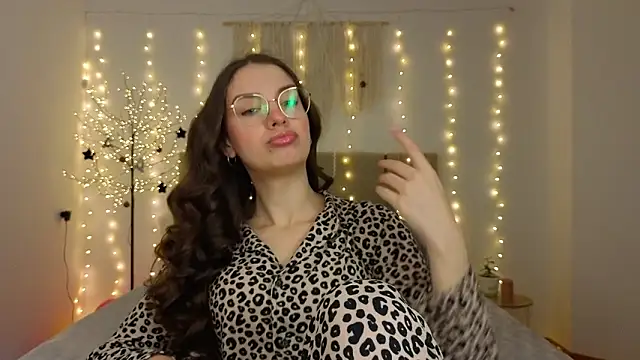 Real cutie1 online show from January 19, 1:37 pm